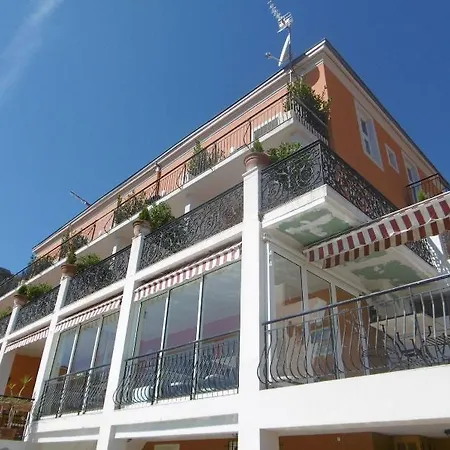 La Flore Hotel 3*
